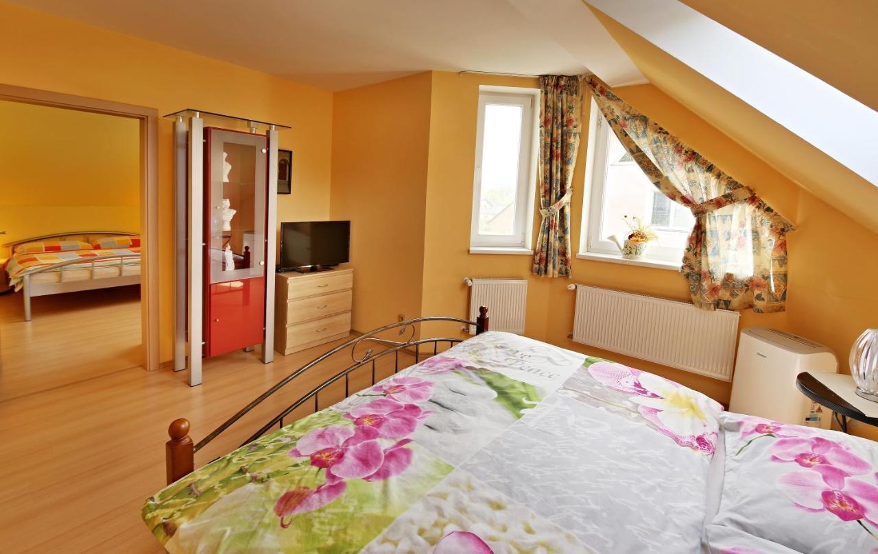 Villa Colete Otovice  Экстерьер фото